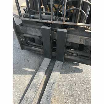 Diesel Forklifts 2008  Yale  (10)