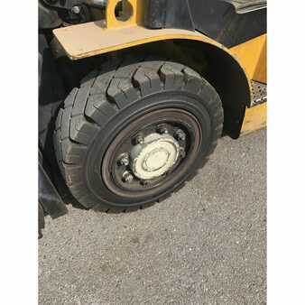 Diesel Forklifts 2008  Yale  (9)