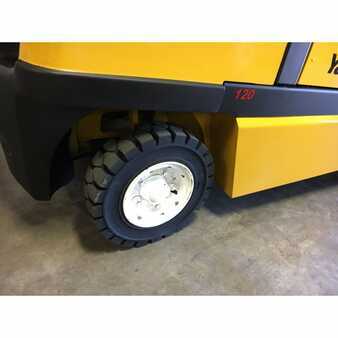Diesel Forklifts 2005  Yale  (5)