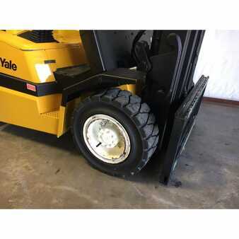 Diesel Forklifts 2005  Yale  (6)