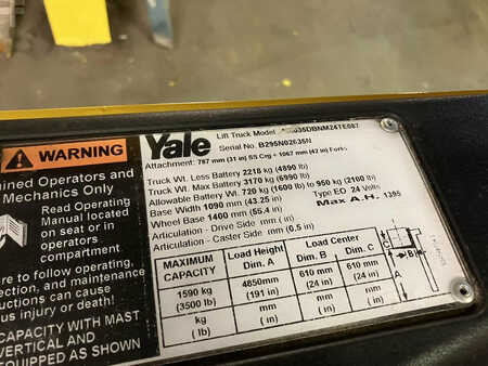 Reach Trucks 2016  Yale nr035db (7)