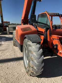 Telehandler Fixed 2013  LULL 944E-42 (3)