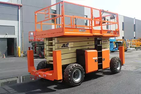 Rough Terrain Forklifts 2018  JLG 530lrt (1)