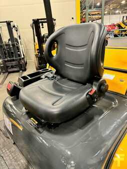 Carretilla elevadora diésel 2017  CAT Lift Trucks dp45n1 (8)