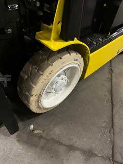 4 Wheels - Yale erc050vg (12)
