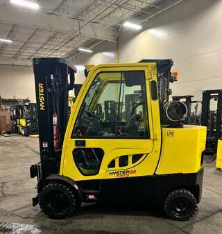 Propane Forklifts 2020  Hyster s120fts (1)