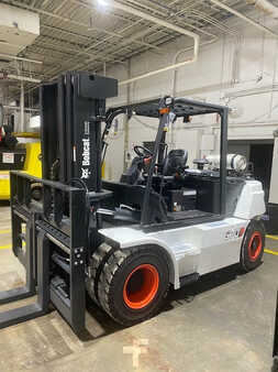Carretilla elevadora GLP 2024  Doosan g70s-7 (2)