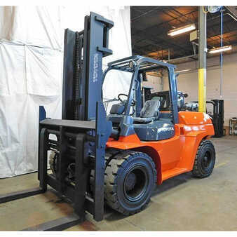 Diesel Forklifts 2008  Toyota 7fdu80 (5)