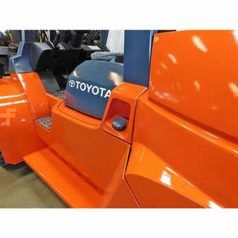 Diesel Forklifts 2008  Toyota 7fdu80 (6)
