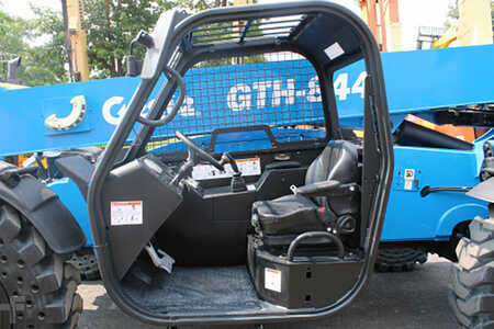 Telehandler Fixed 2017  Genie gth844 (10)