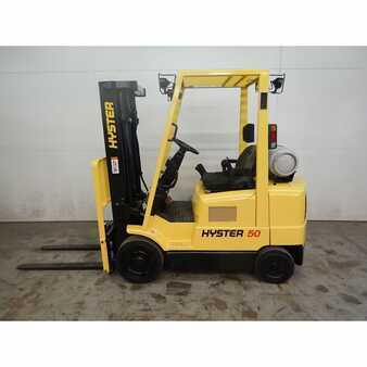 Propane Forklifts 2004  Hyster s50xm (1)