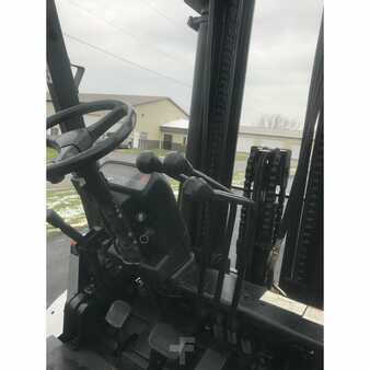 Propane Forklifts 2006  Nissan  (11)