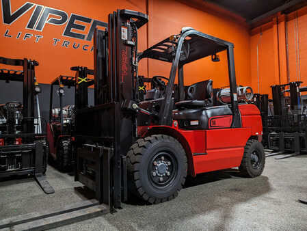 Propane Forklifts 2025  Viper fy50s (15)