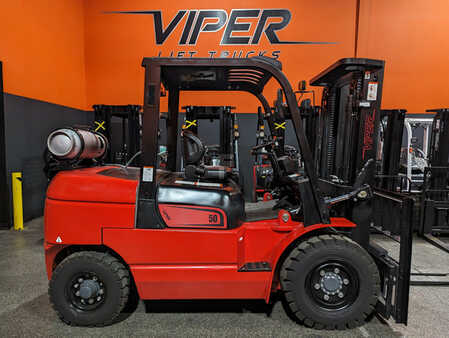 Propane Forklifts 2025  Viper fy50s (2)