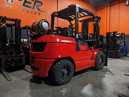 Propane Forklifts 2025  Viper fy50s (4)