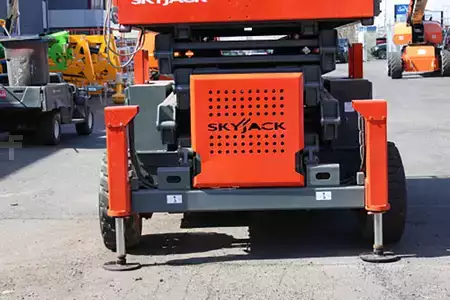 Montacargas Todo Terreno 2018  Skyjack sj8841rt (12)