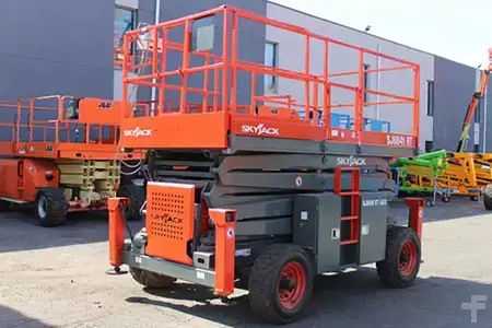Montacargas Todo Terreno 2018  Skyjack sj8841rt (7)