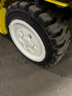 4 Wheels 2019  Yale erc060vgn (14)