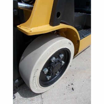Propane Forklifts 2012  CAT Lift Trucks c5000 (11)