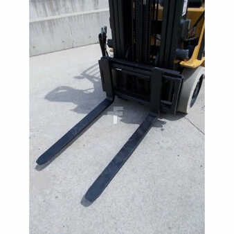Propane Forklifts 2012  CAT Lift Trucks c5000 (9)