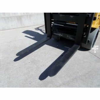 Carretilla elevadora GLP 2009  CAT Lift Trucks gc70k (10)