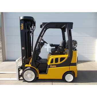 Carretilla elevadora GLP 2011  Yale glc050vxnvsq092 (1)