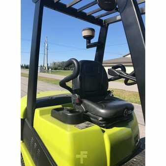 Diesel Forklifts 2012  Clark  (10)