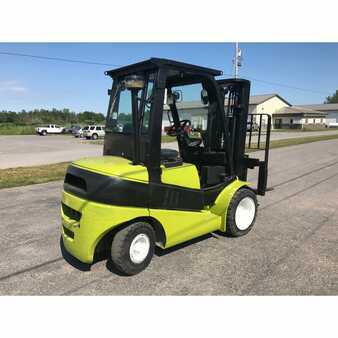 Diesel Forklifts 2012  Clark  (2)