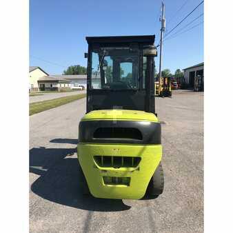 Diesel Forklifts 2012  Clark  (4)