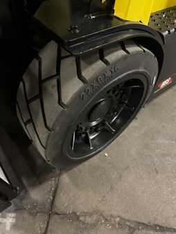4 Wheels 2021  Hyster e80xn (11)