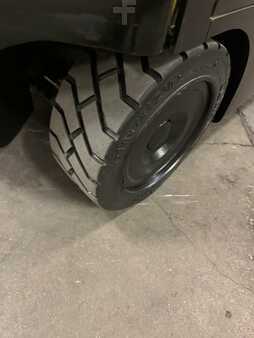 4 Wheels 2021  Hyster e80xn (13)