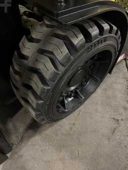 4 Wheels 2021  Hyster e80xn (10)