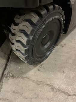 4 Wheels 2021  Hyster e80xn (12)