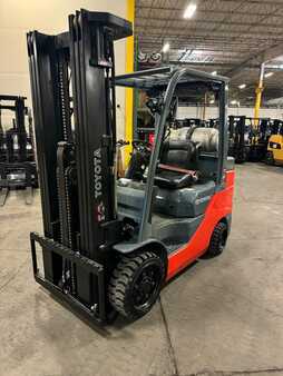 Propane Forklifts 2022  Toyota 8fgcu32 (2)