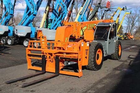 Telehandler Fixed 2013  [div] xr2045 (1)