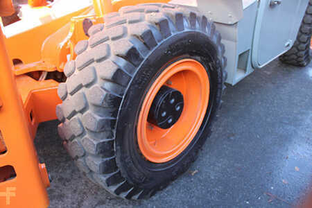 Telehandler Fixed 2013  [div] xr2045 (14)