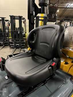 Propane Forklifts 2019  CAT Lift Trucks 2C5000 (23)