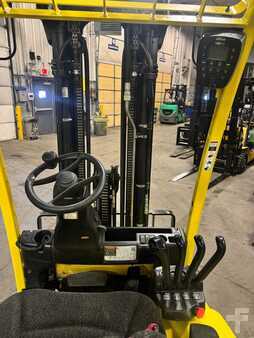 4 Wheels 2021  Hyster j35xnt (10)