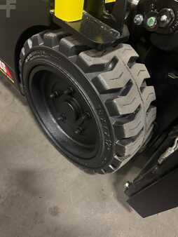 4 Wheels 2021  Hyster j35xnt (12)