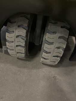 4 Wheels 2021  Hyster j35xnt (13)