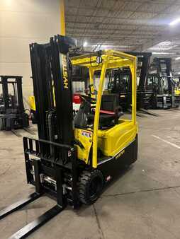 4 Wheels 2021  Hyster j35xnt (2)