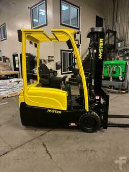 4 Wheels 2021  Hyster j35xnt (5)