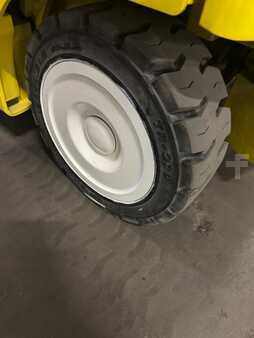 4 Wheels 2019  Yale erc080 (15)