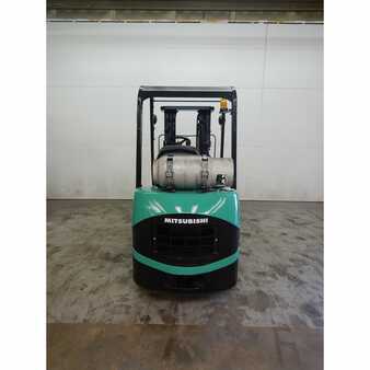 Propane Forklifts 2004  Mitsubishi fgc25k (3)
