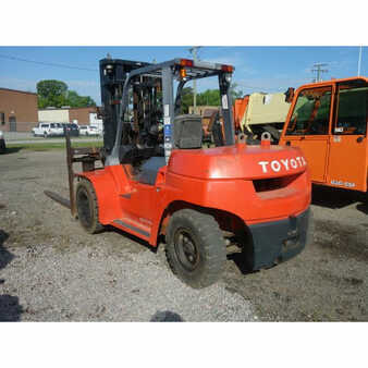Diesel Forklifts 2006  Toyota 7fdu70 (2)