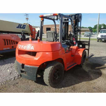 Diesel Forklifts 2006  Toyota 7fdu70 (3)