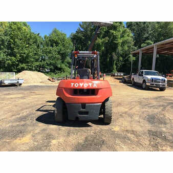 Diesel Forklifts 2006  Toyota 7fdu70 (6)