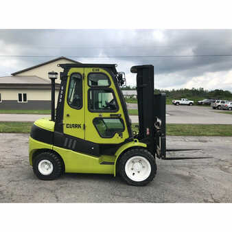 Diesel Forklifts 2012  Clark  (6)