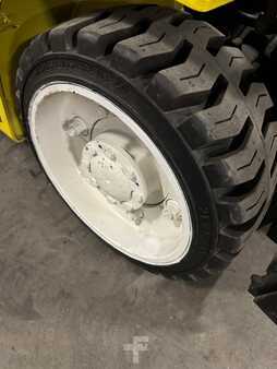 4 Wheels 2019  Yale erc060vgn (10)