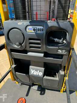 Vertical order pickers 2019  Yale OS030 (11)